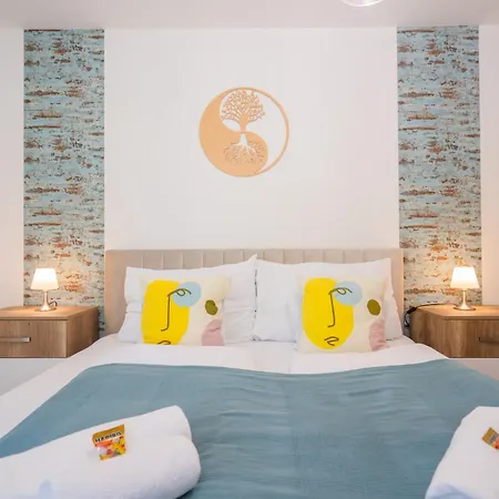 Sunshine Blue Apartment Zamardi